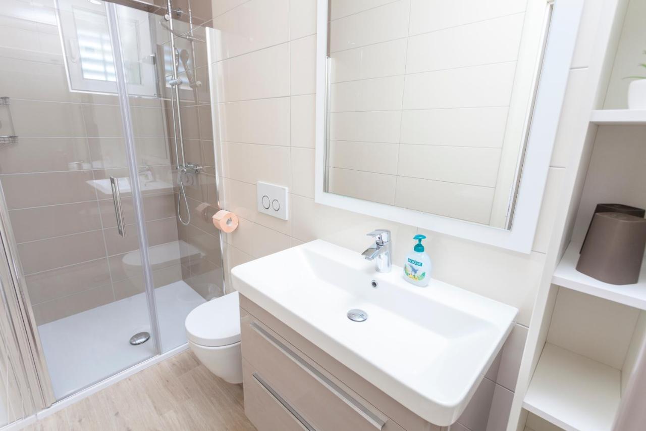 Apartments & Rooms Alagic マカルスカ エクステリア 写真